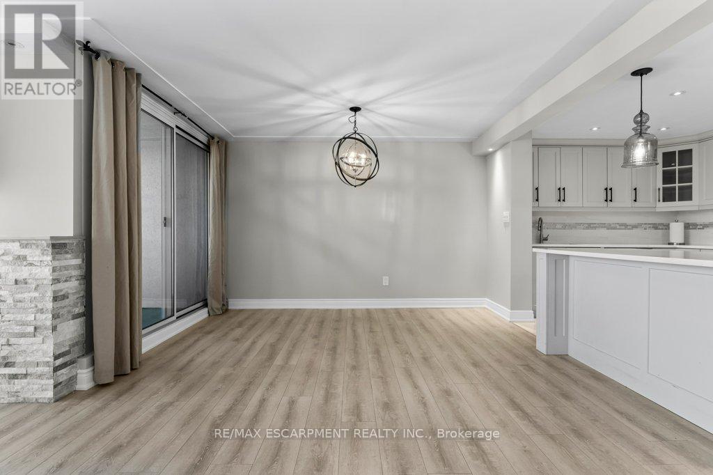Photo 19 of 305 40 Harrisford Street, Hamilton ON