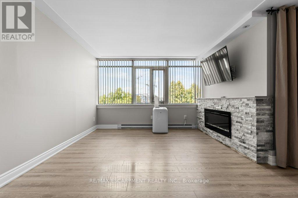Photo 24 of 305 40 Harrisford Street, Hamilton ON