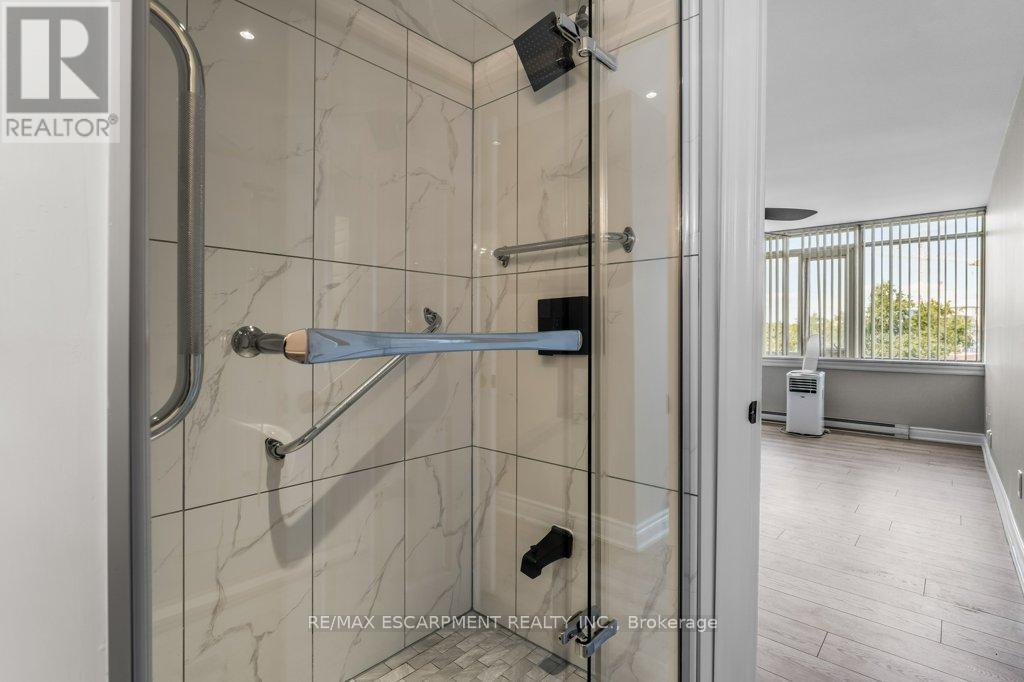 Photo 31 of 305 40 Harrisford Street, Hamilton ON