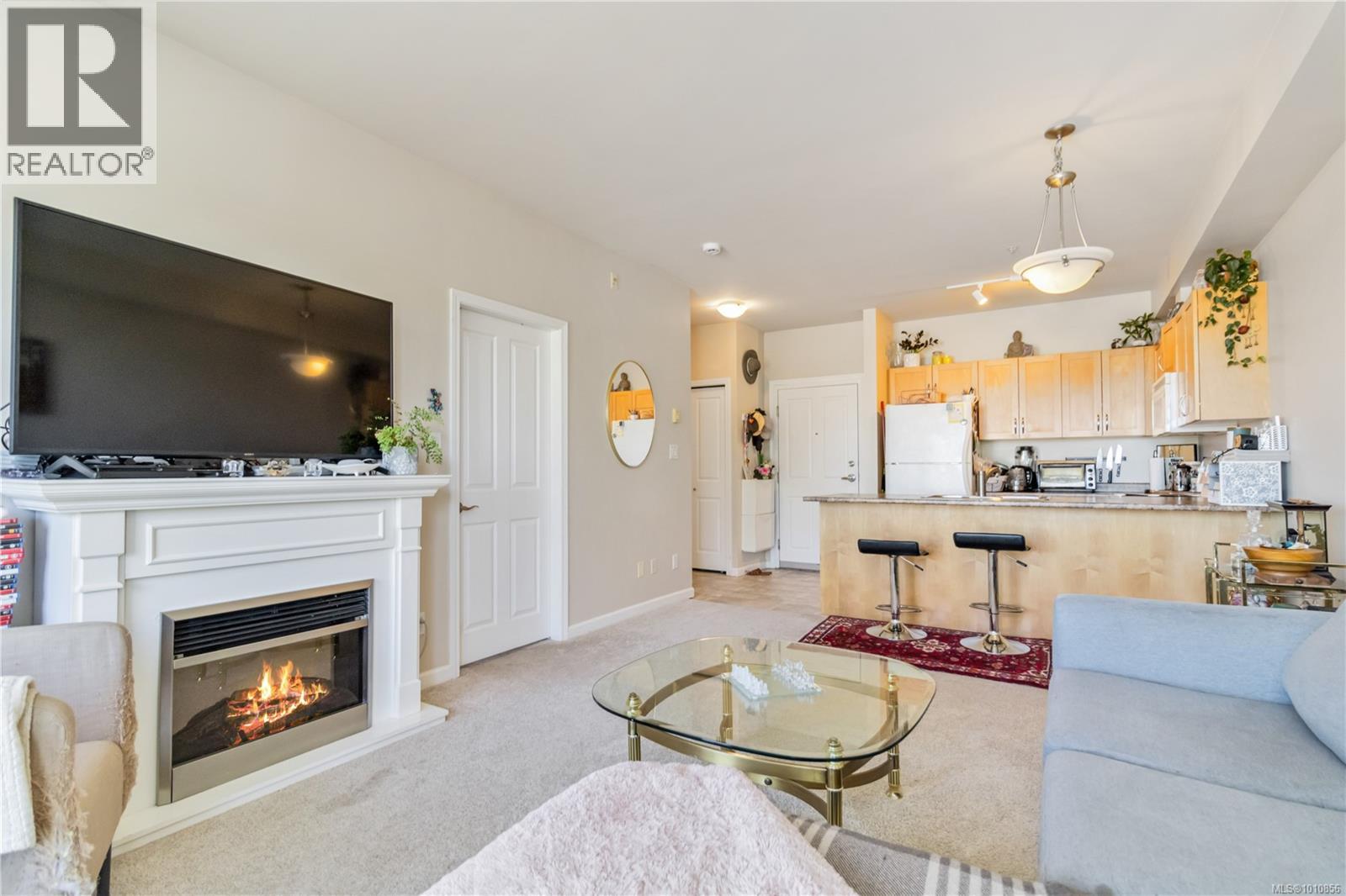 208 1959 Polo Park Court, Central Saanich