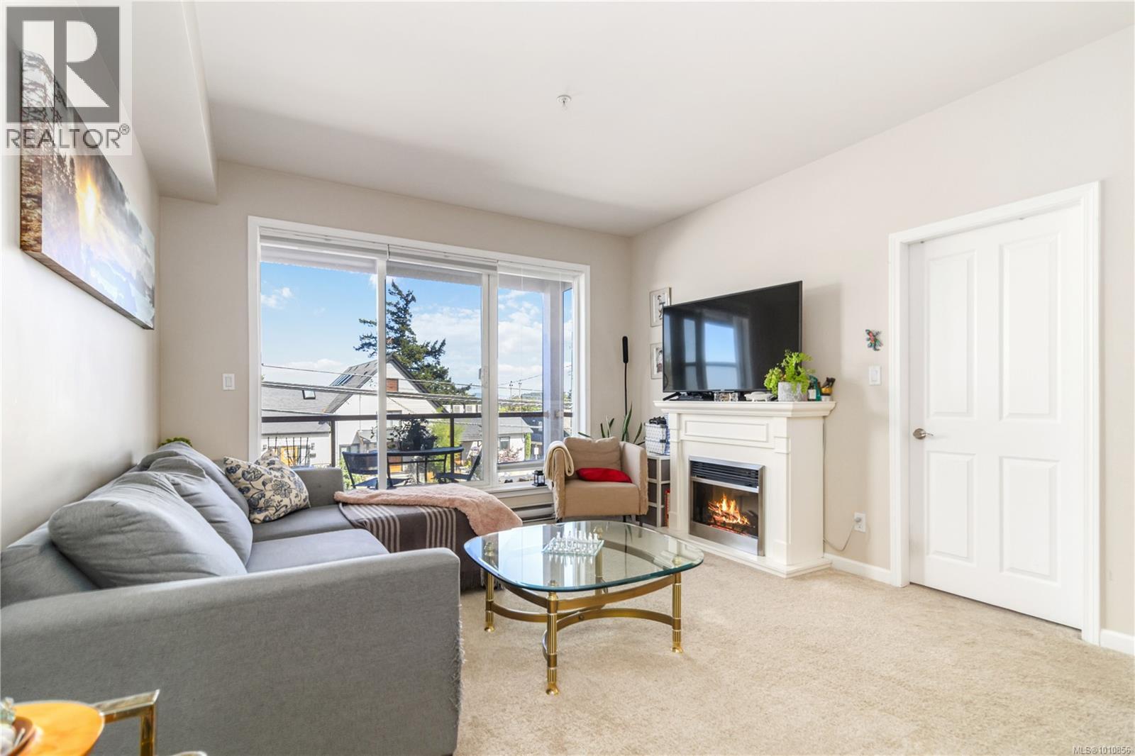 208 1959 Polo Park Court, Central Saanich