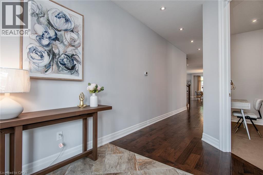 Photo 11 of 554 Sundew Drive, Waterloo ON