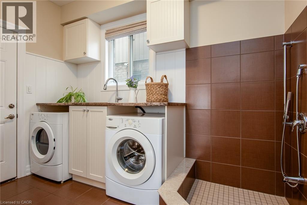 Photo 23 of 554 Sundew Drive, Waterloo ON