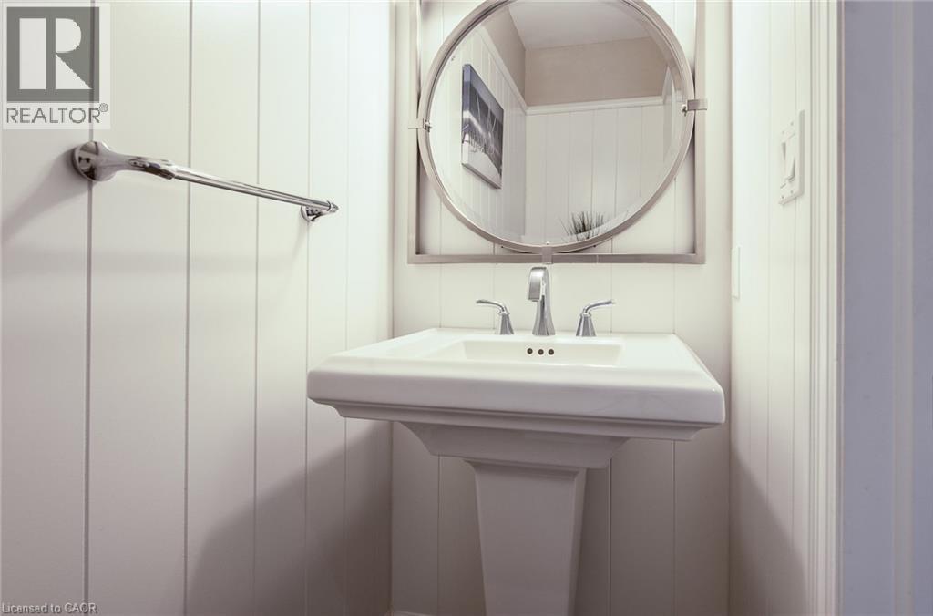Photo 12 of 554 Sundew Drive, Waterloo ON
