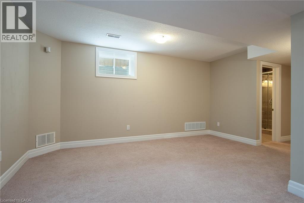 Photo 45 of 554 Sundew Drive, Waterloo ON