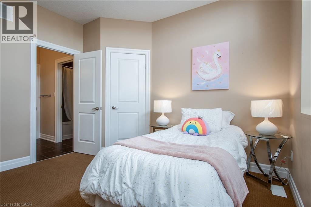 Photo 30 of 554 Sundew Drive, Waterloo ON