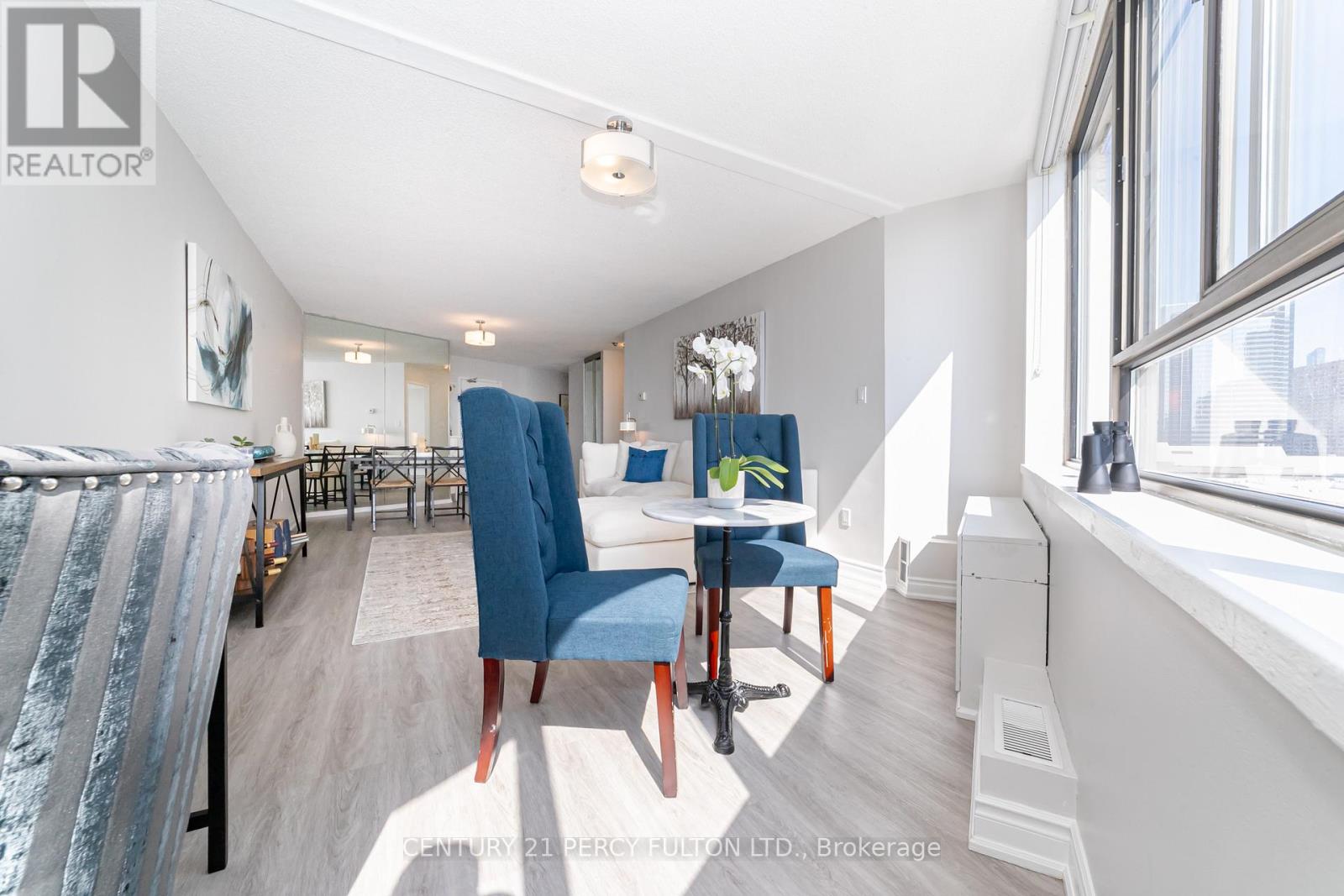 Photo 22 of 1407 270 Queens Quay W, Toronto ON
