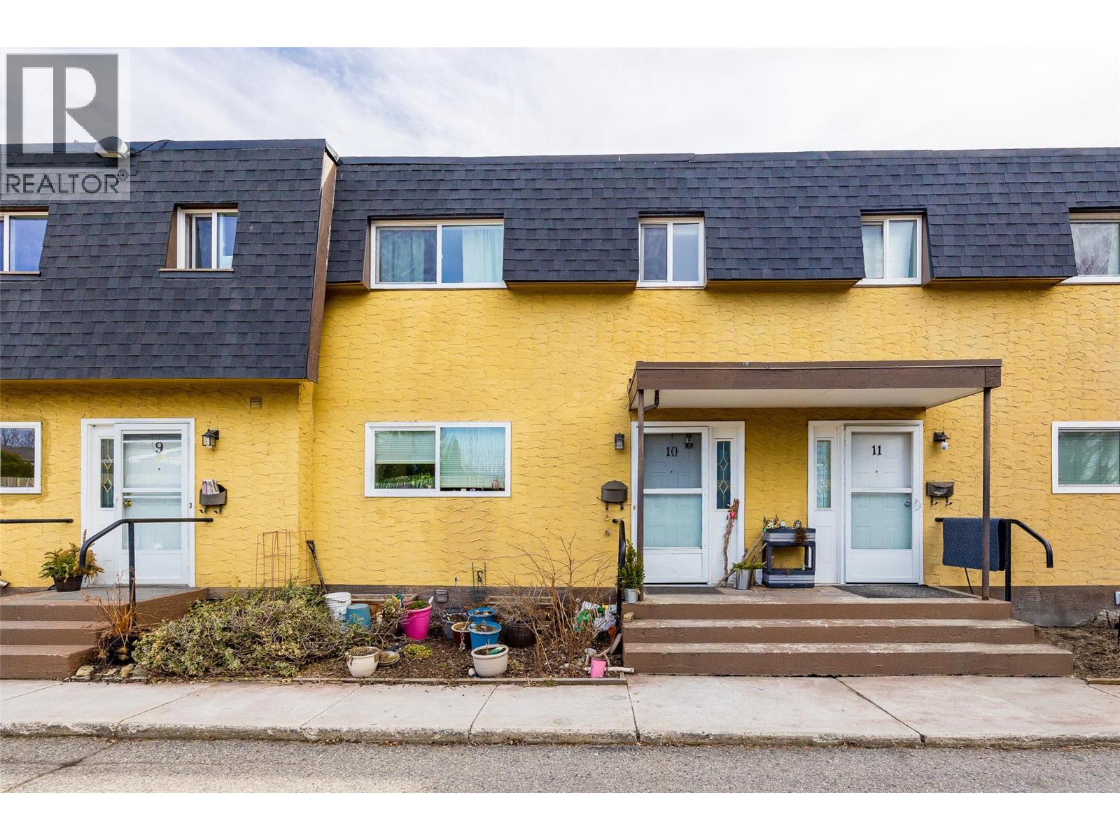 10 1283 Bernard Avenue, Kelowna