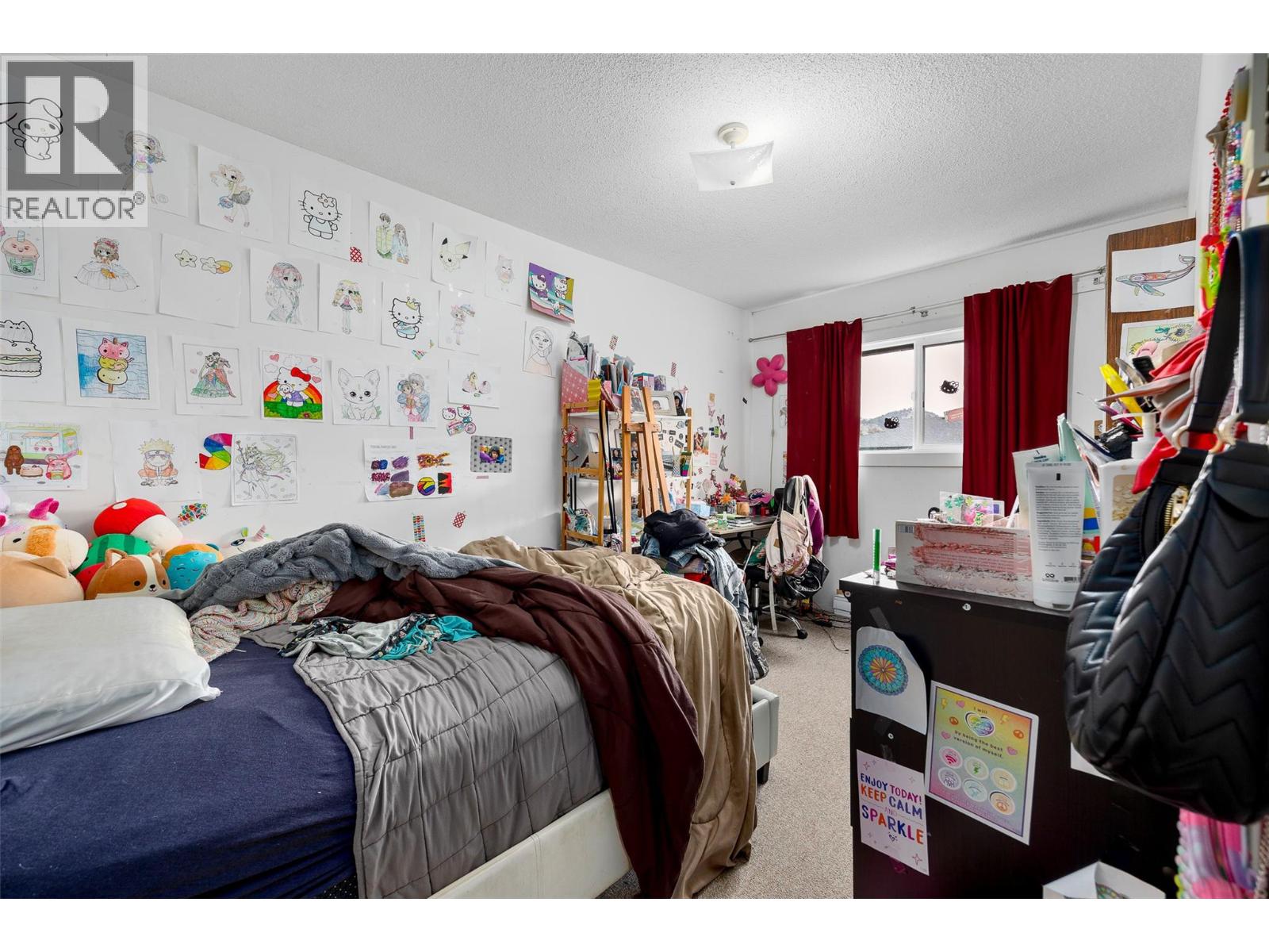 10 1283 Bernard Avenue, Kelowna