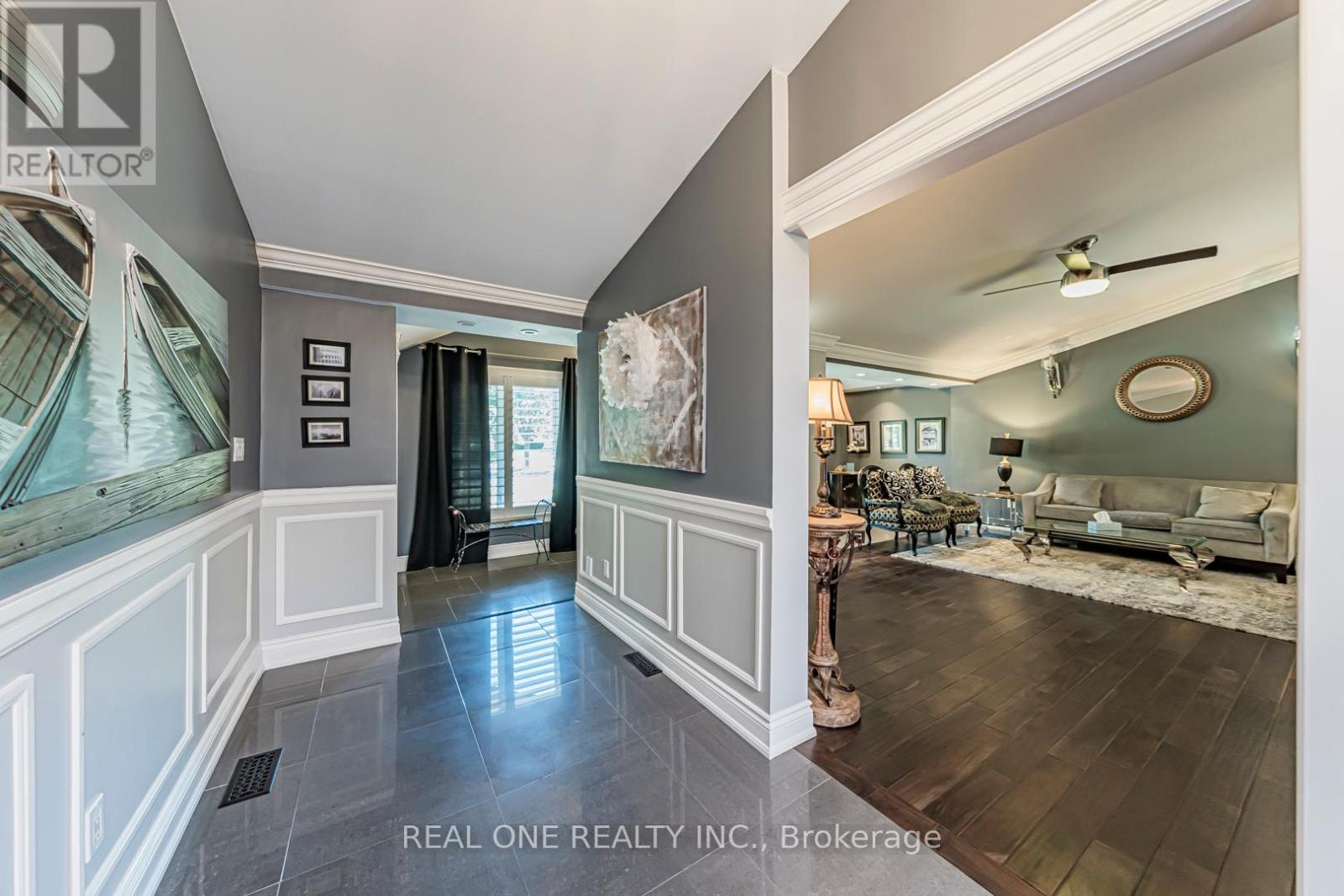 Photo 14 of 1 Manorpark Court S, Toronto ON