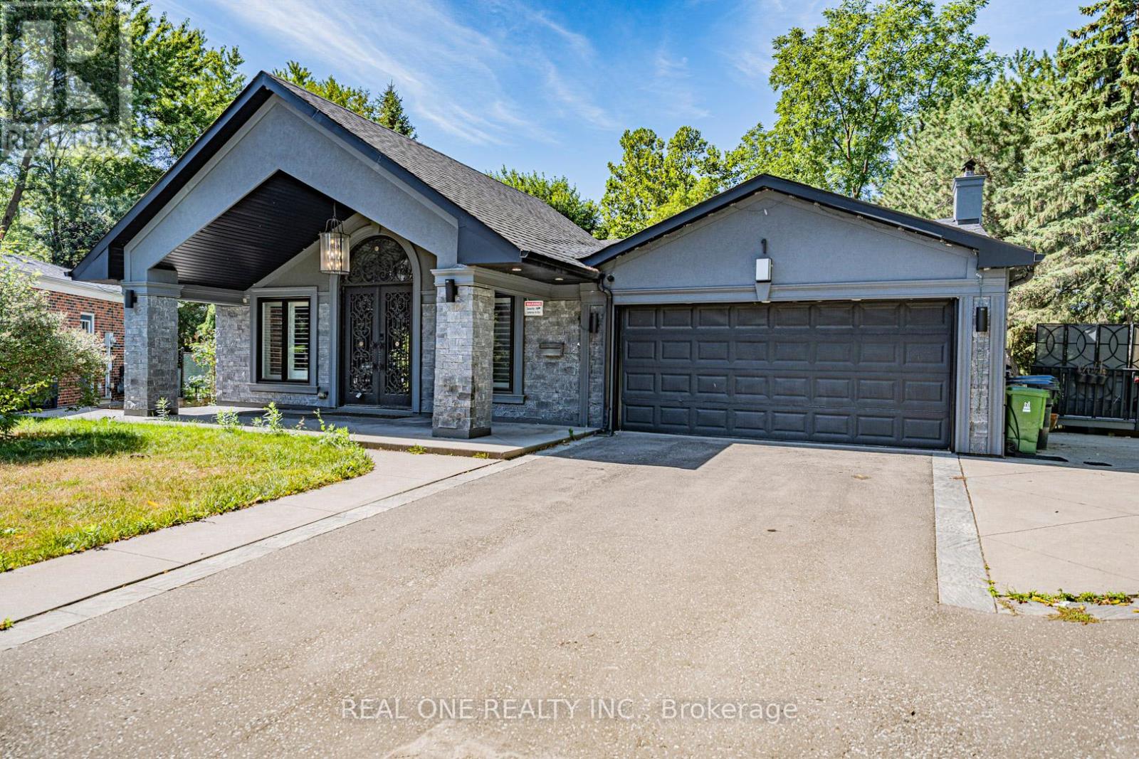 Photo 2 of 1 Manorpark Court S, Toronto ON