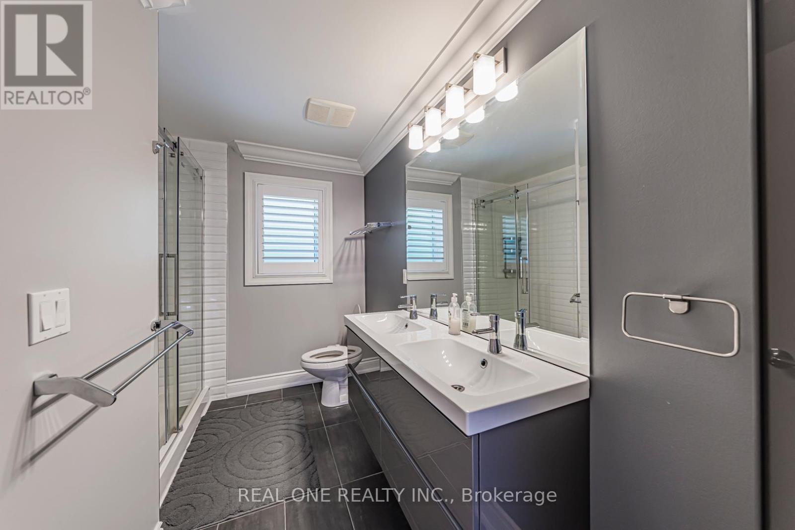 Photo 28 of 1 Manorpark Court S, Toronto ON