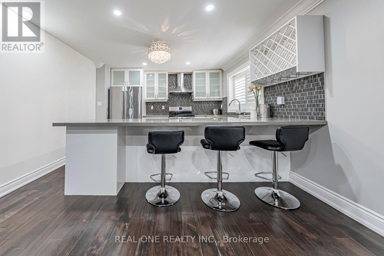 Photo 39 of 1 Manorpark Court S, Toronto ON