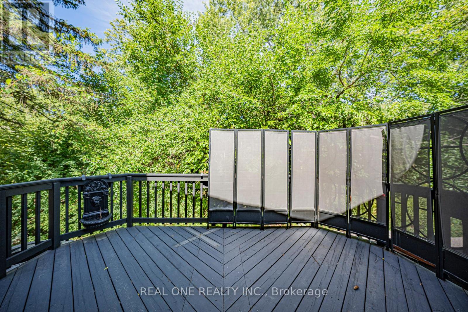 Photo 44 of 1 Manorpark Court S, Toronto ON