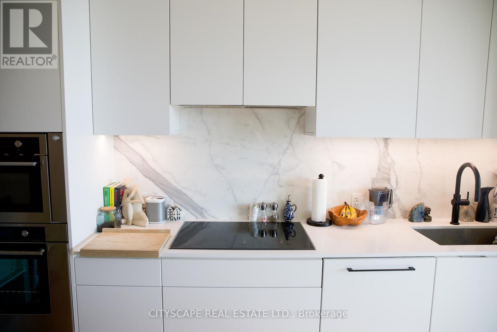 Photo 36 of 618 899 College Street W, Toronto ON