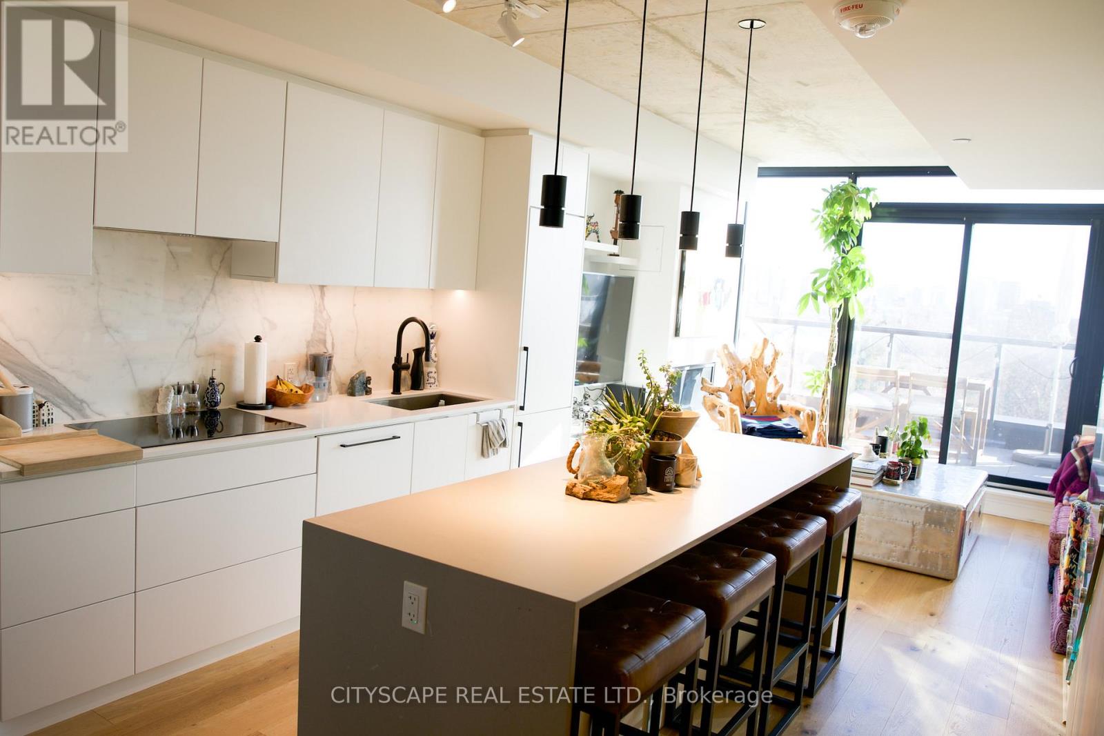 Photo 31 of 618 899 College Street W, Toronto ON