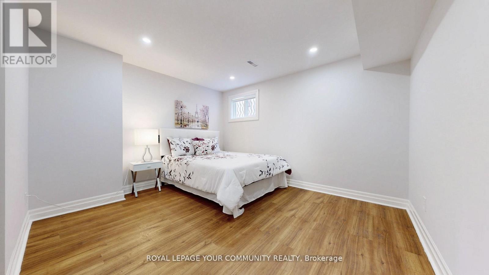 Photo 21 of 731 Glencairn Avenue, Toronto ON
