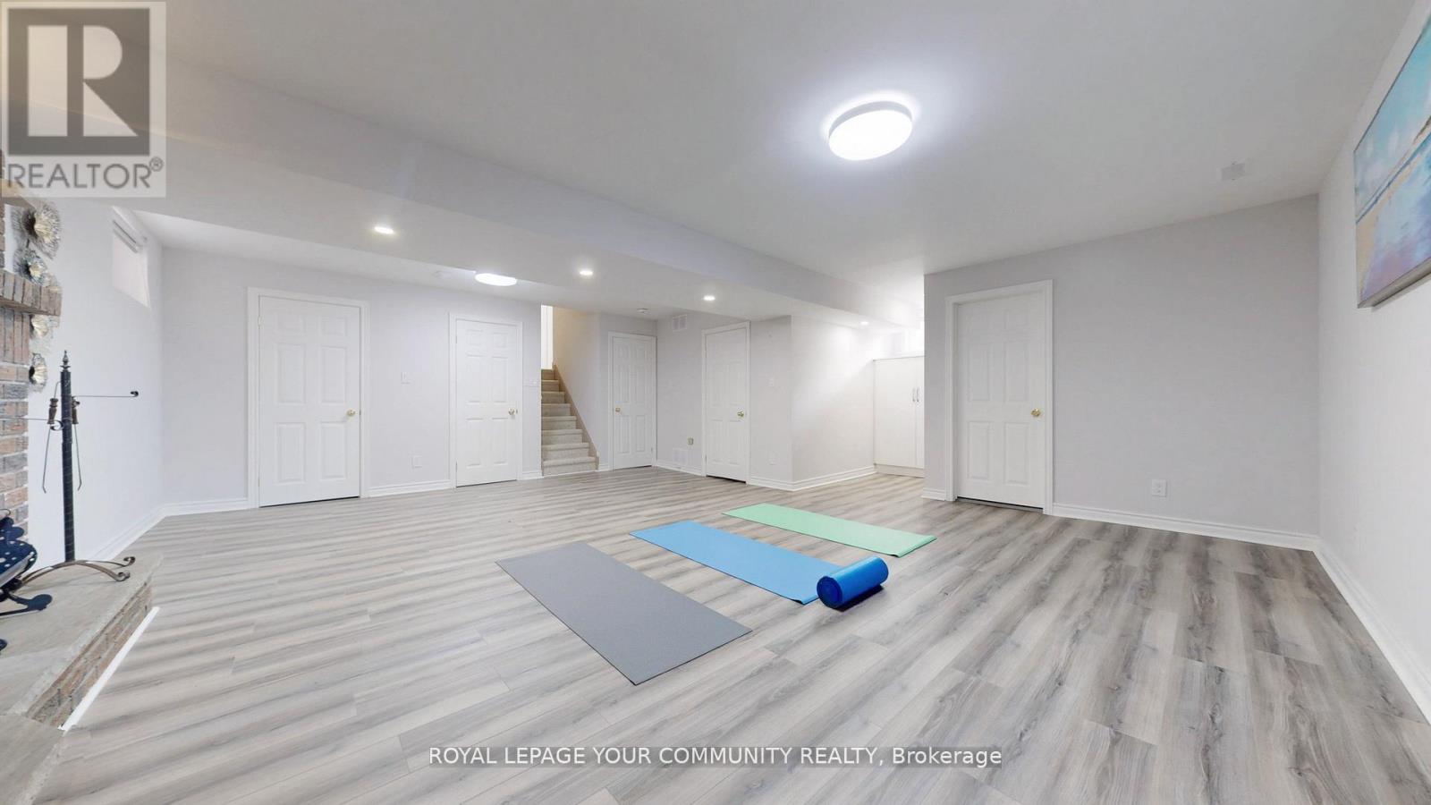 Photo 24 of 731 Glencairn Avenue, Toronto ON