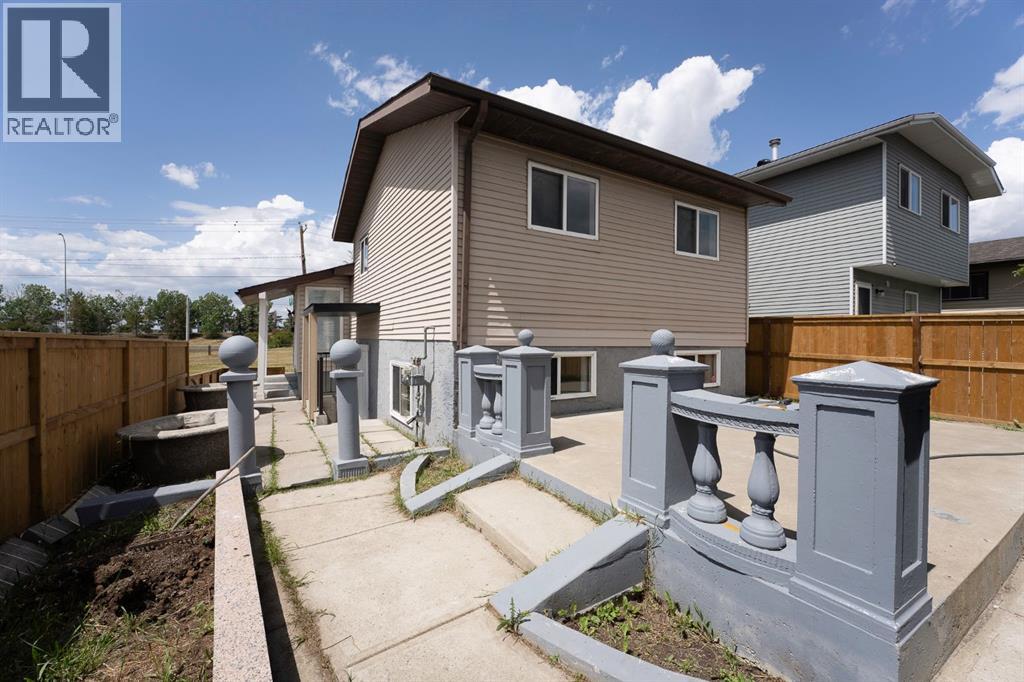 Single Family House 4 Level for Sale in  Whitworth Way Whitehorn Calgary 