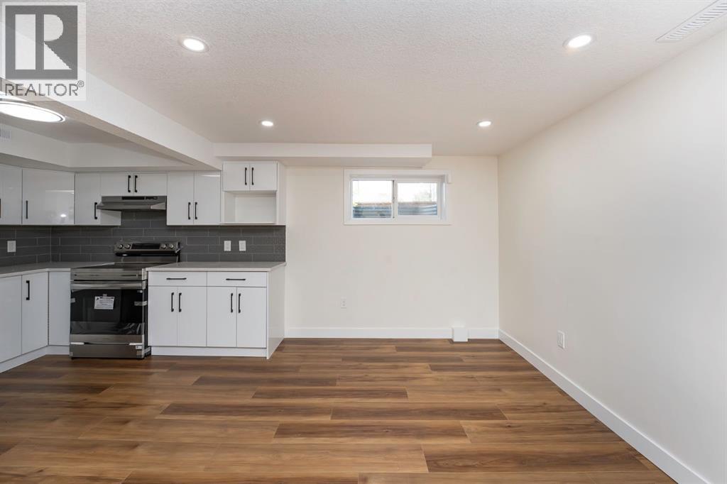 Single Family House 4 Level for Sale in  Whitworth Way Whitehorn Calgary 