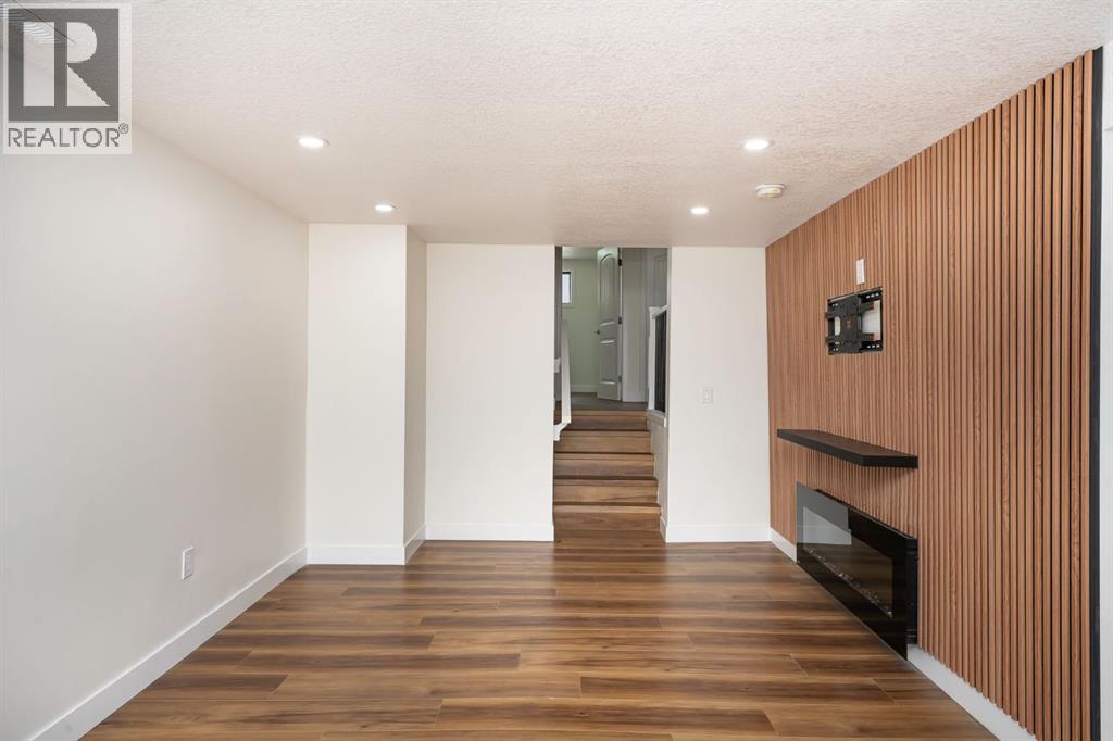 Single Family House 4 Level for Sale in  Whitworth Way Whitehorn Calgary 