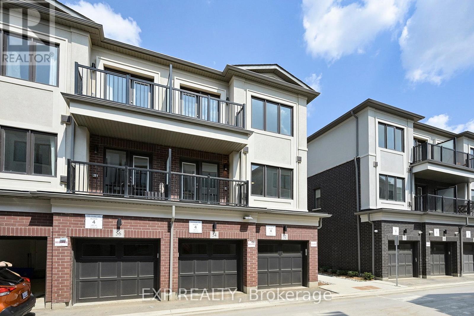 Photo 40 of 54 Matawin Lane, Richmond Hill ON