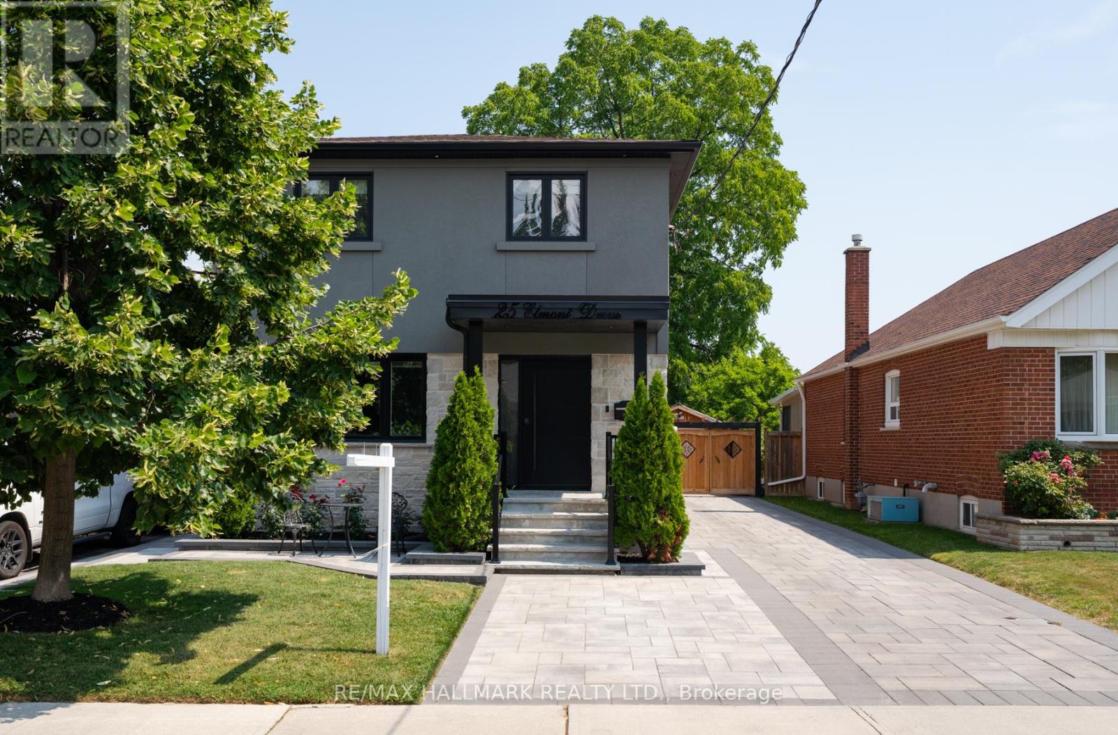 Photo 2 of 25 Elmont Drive, Toronto ON