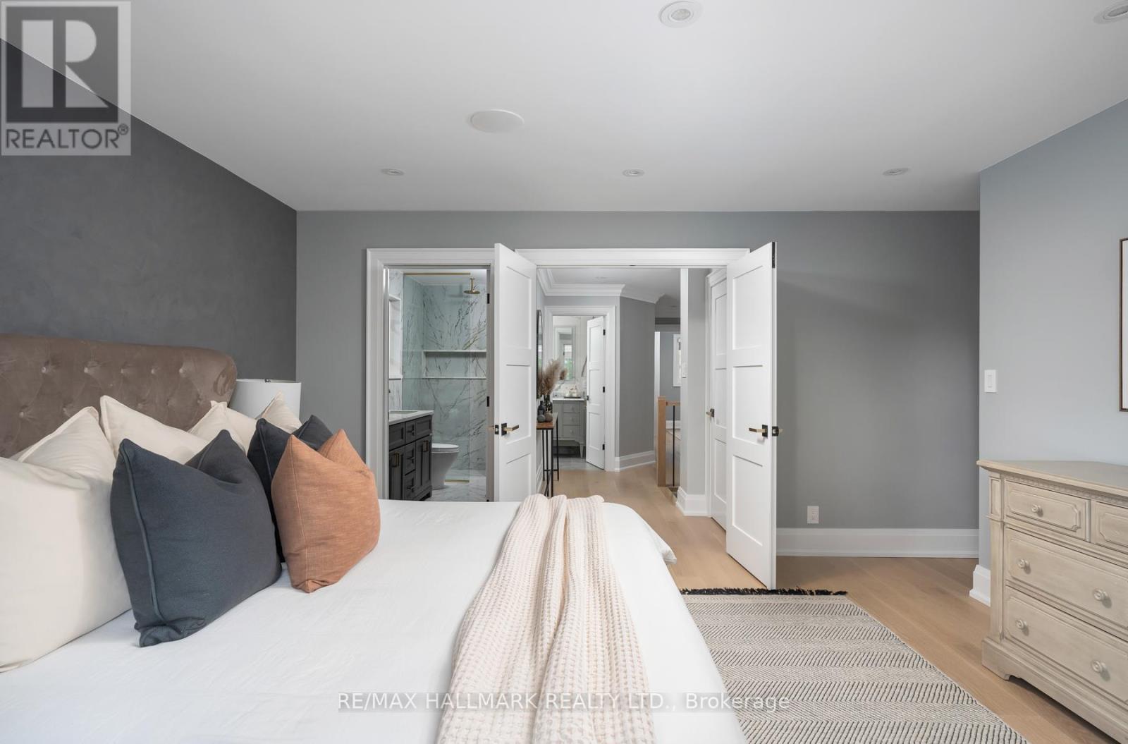 Photo 23 of 25 Elmont Drive, Toronto ON