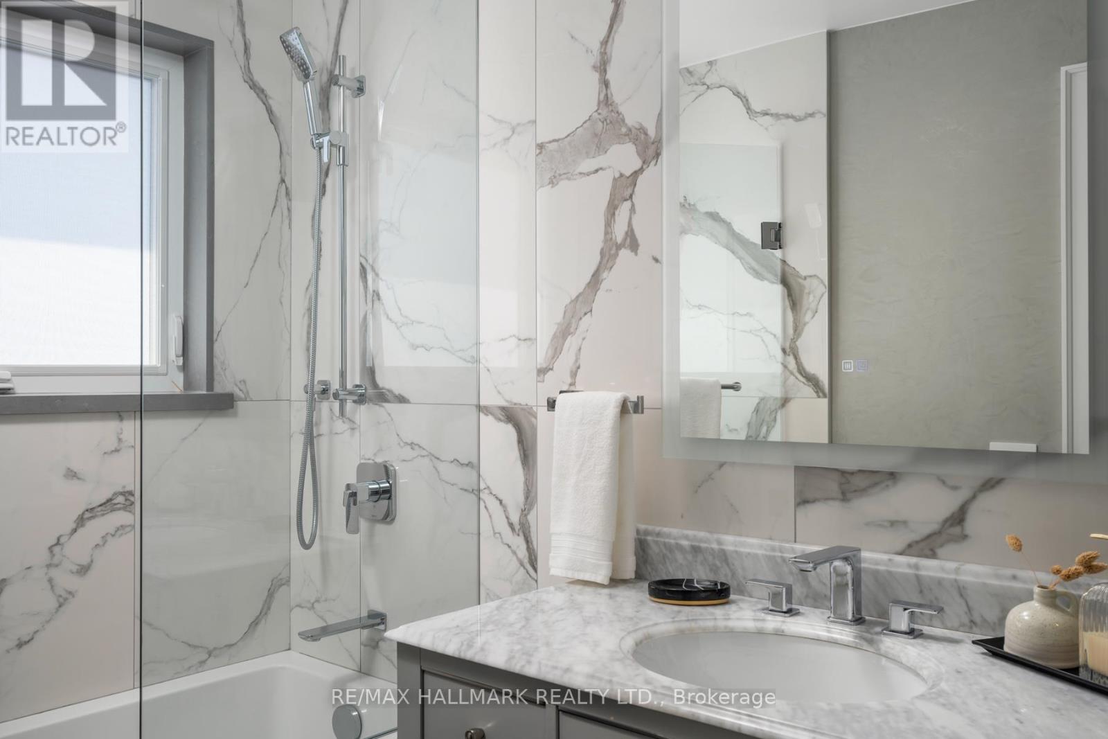 Photo 29 of 25 Elmont Drive, Toronto ON