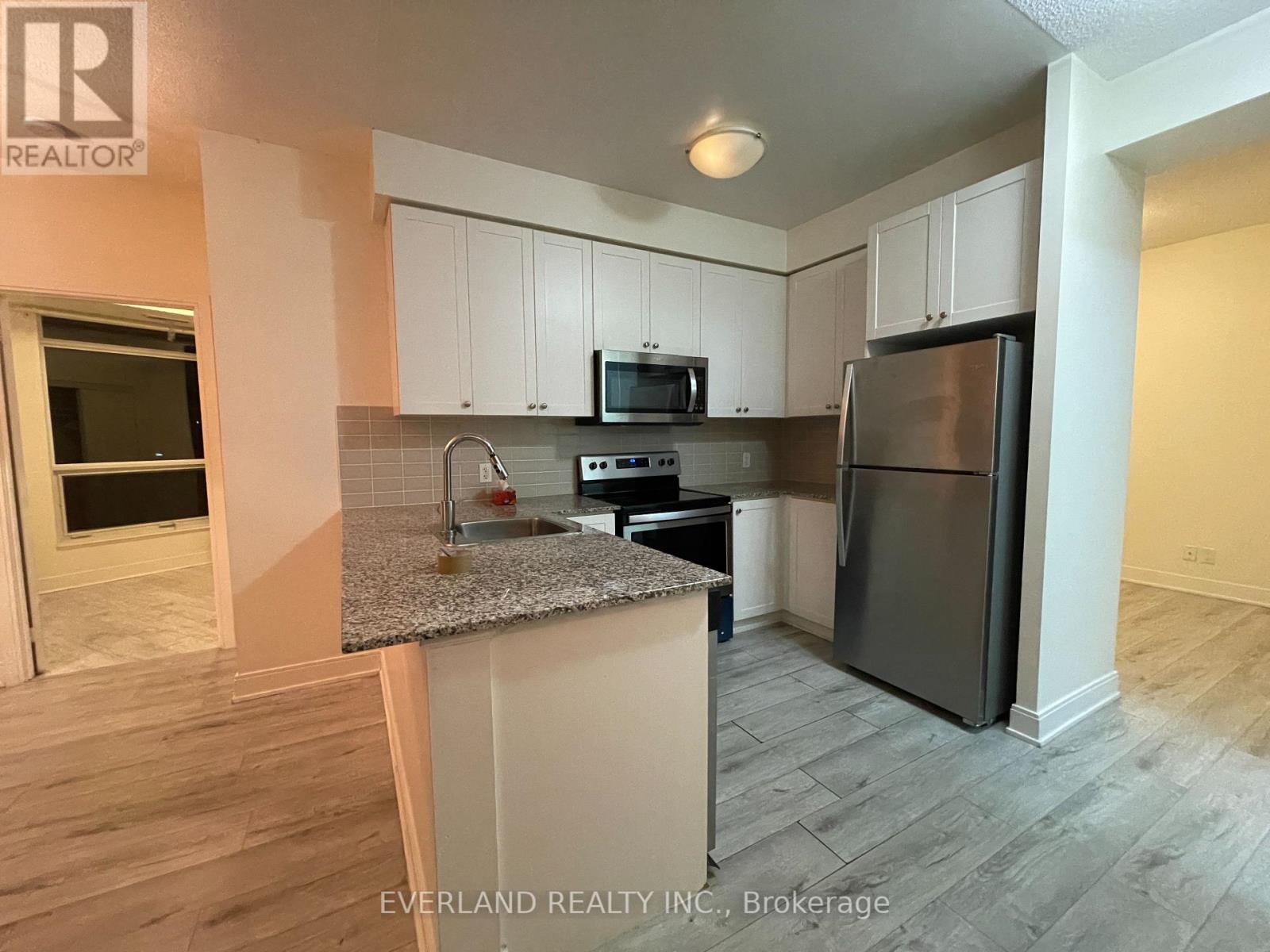 Photo 5 of 610 125 Village Green Square, Toronto ON