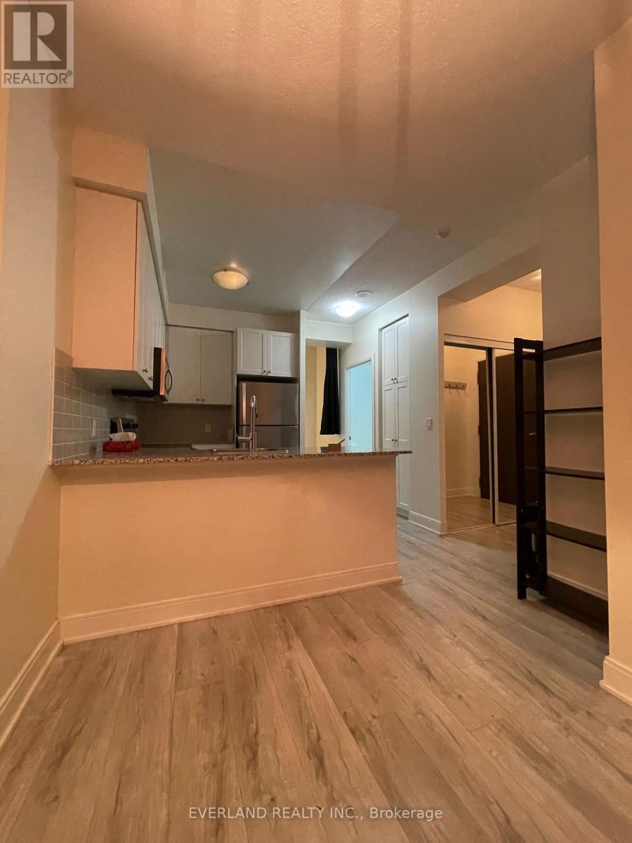 Photo 2 of 610 125 Village Green Square, Toronto ON