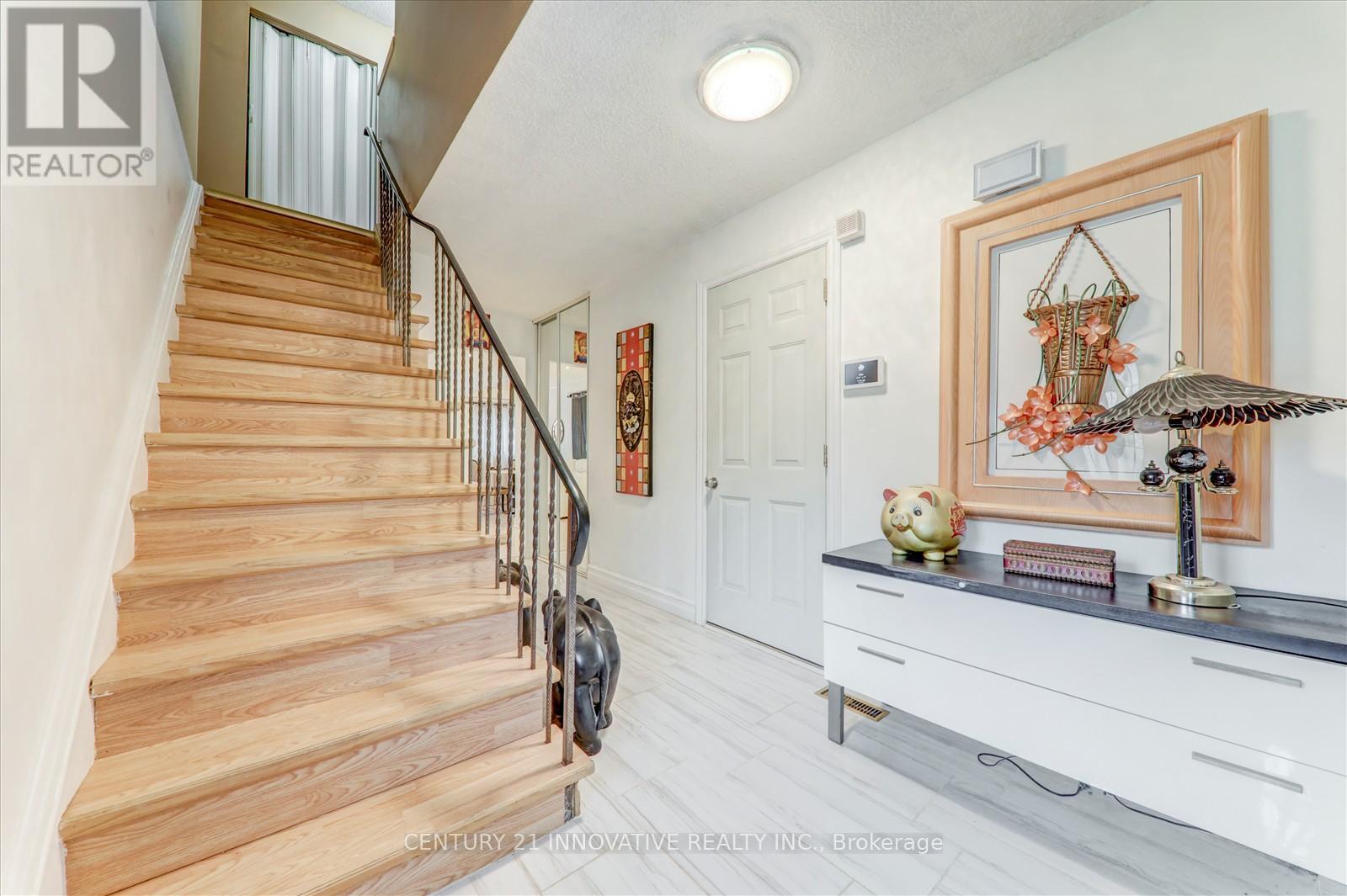 Photo 30 of 1 34 Dundalk Drive, Toronto ON