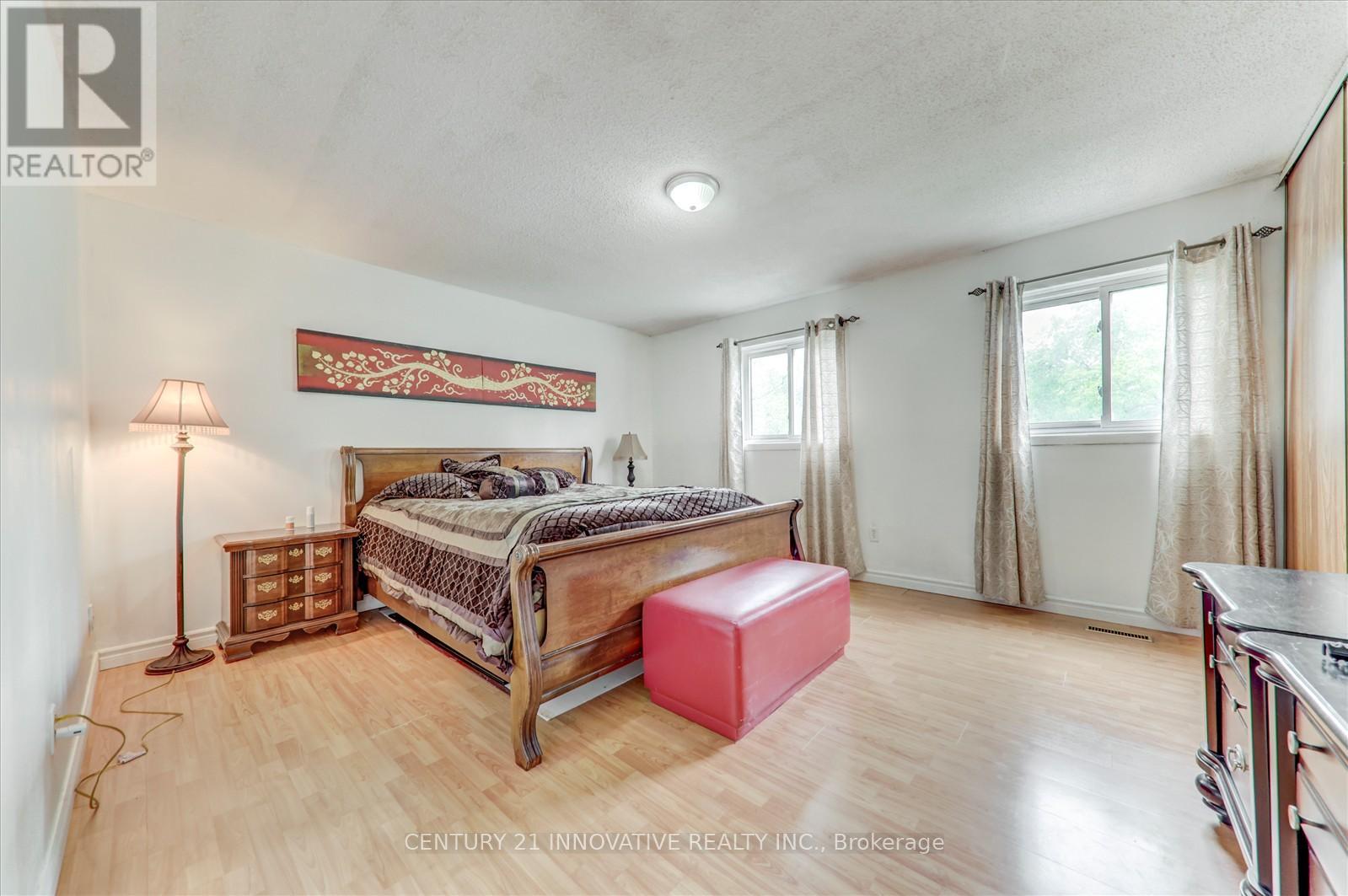 Photo 27 of 1 34 Dundalk Drive, Toronto ON