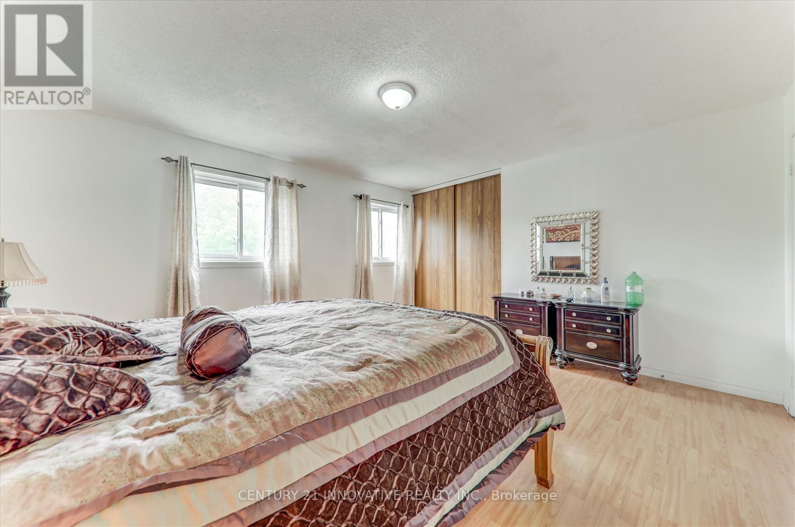 Photo 32 of 1 34 Dundalk Drive, Toronto ON
