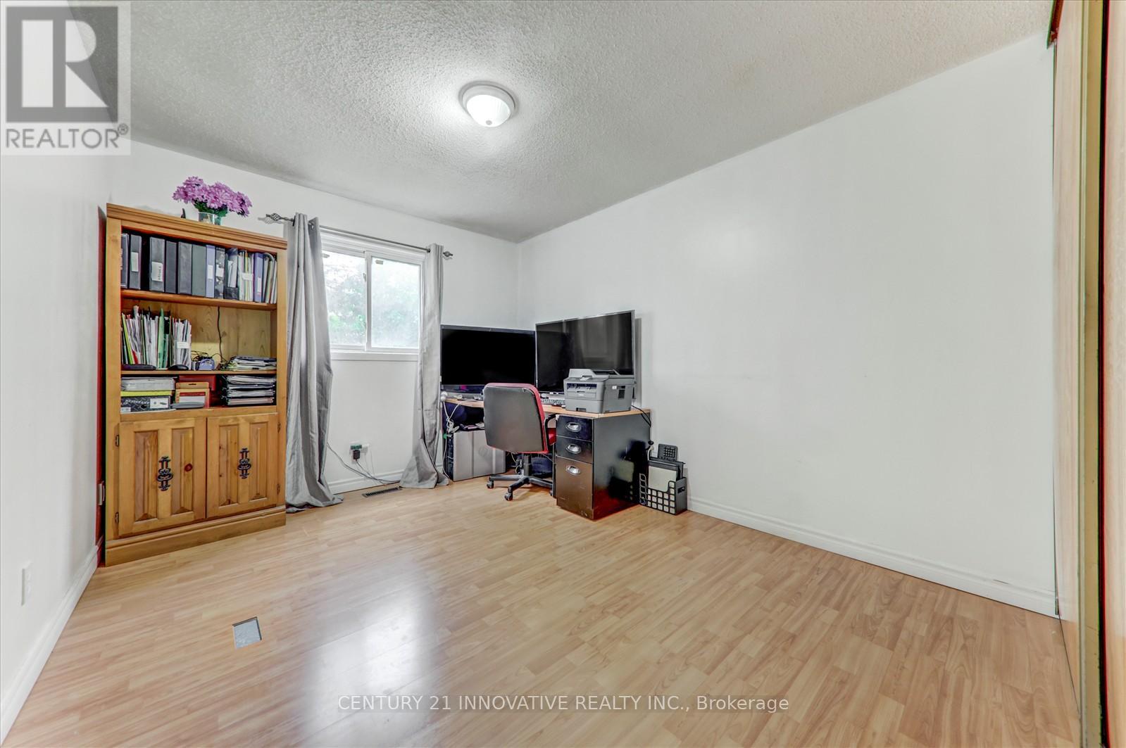 Photo 31 of 1 34 Dundalk Drive, Toronto ON