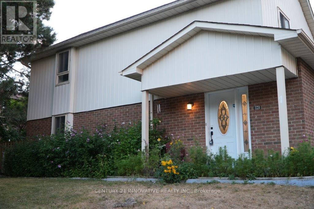 Photo 10 of 1 34 Dundalk Drive, Toronto ON