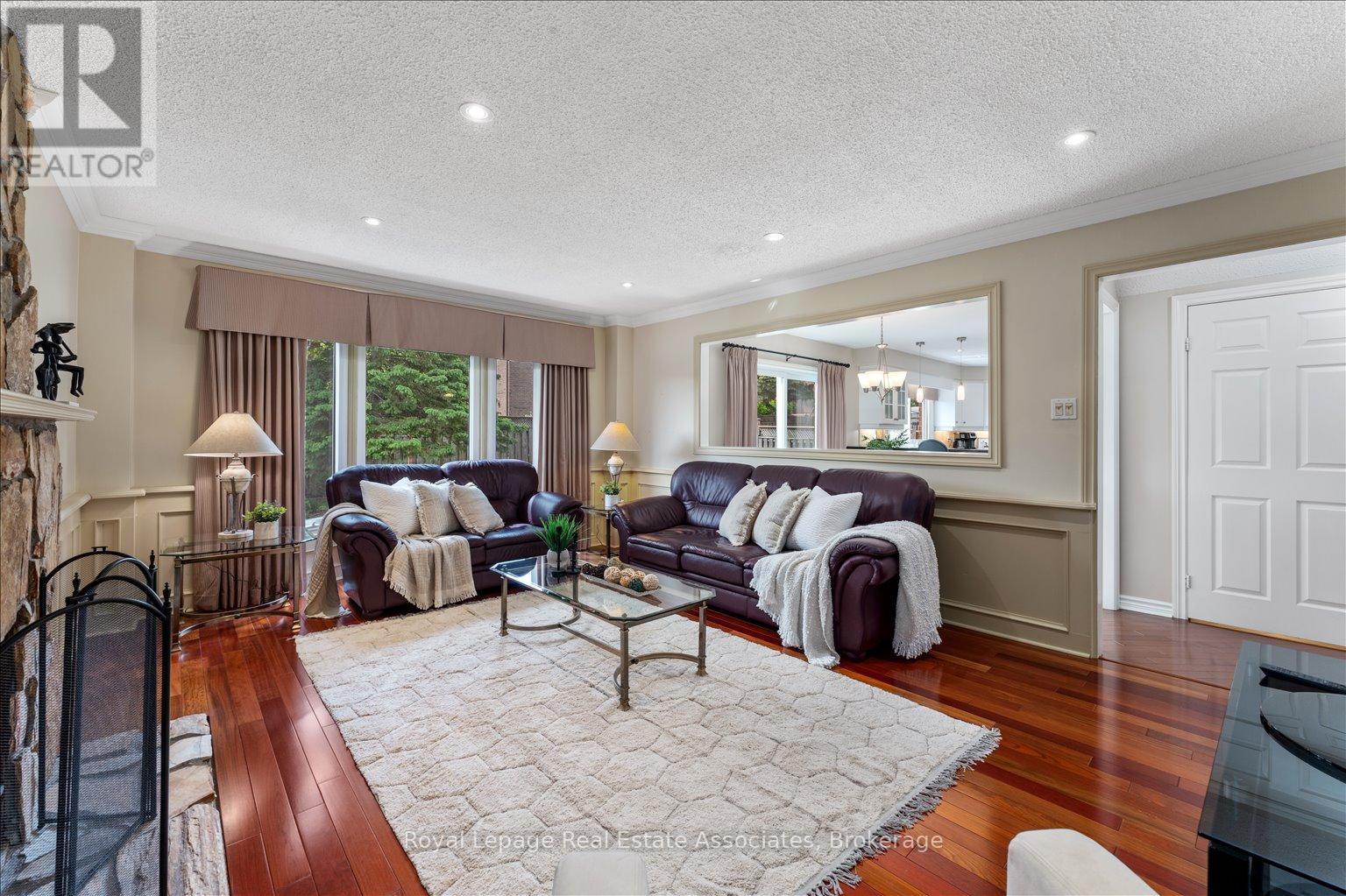 Photo 15 of 1546 Hollywell Avenue, Mississauga ON