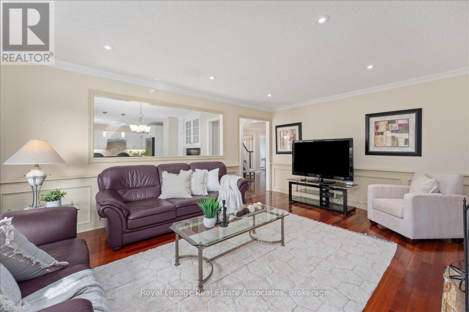 Photo 16 of 1546 Hollywell Avenue, Mississauga ON