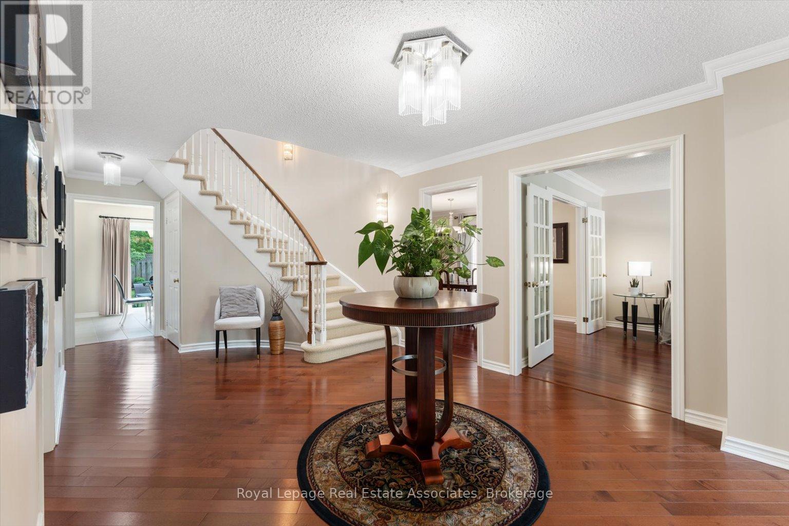 Photo 7 of 1546 Hollywell Avenue, Mississauga ON