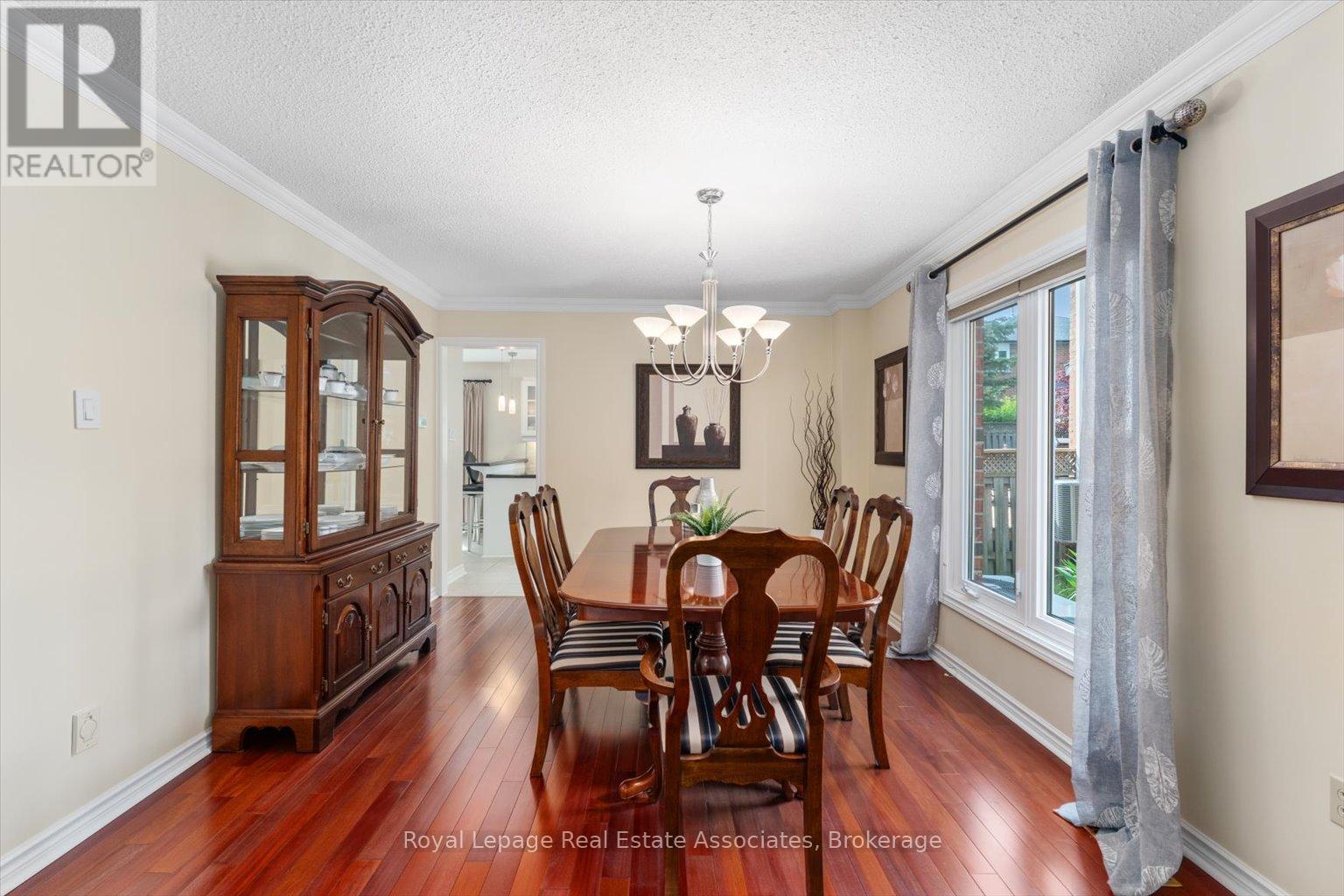 Photo 11 of 1546 Hollywell Avenue, Mississauga ON