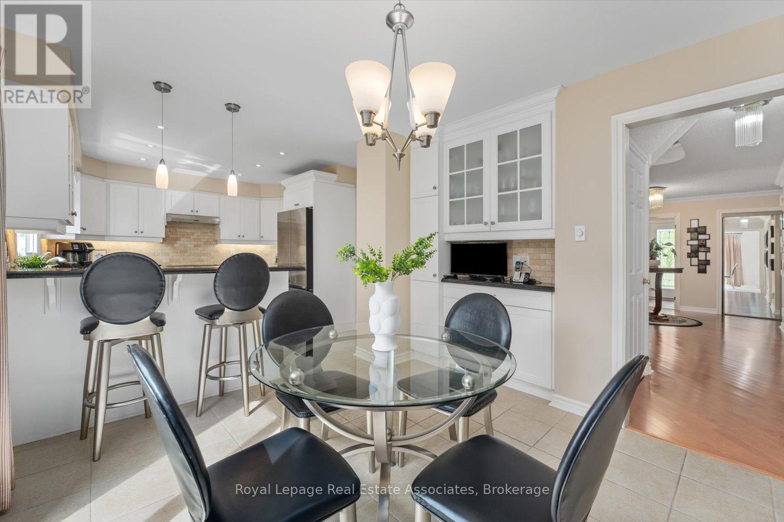 Photo 18 of 1546 Hollywell Avenue, Mississauga ON