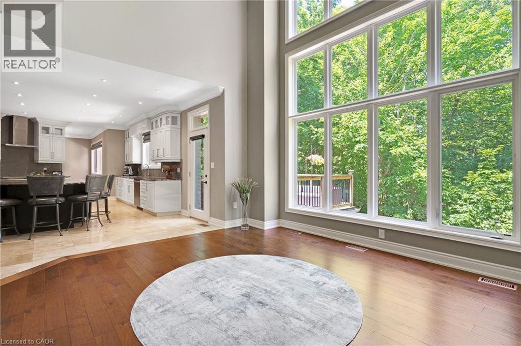 Photo 3 of 258 Edgewater Crescent Unit 8, Kitchener ON