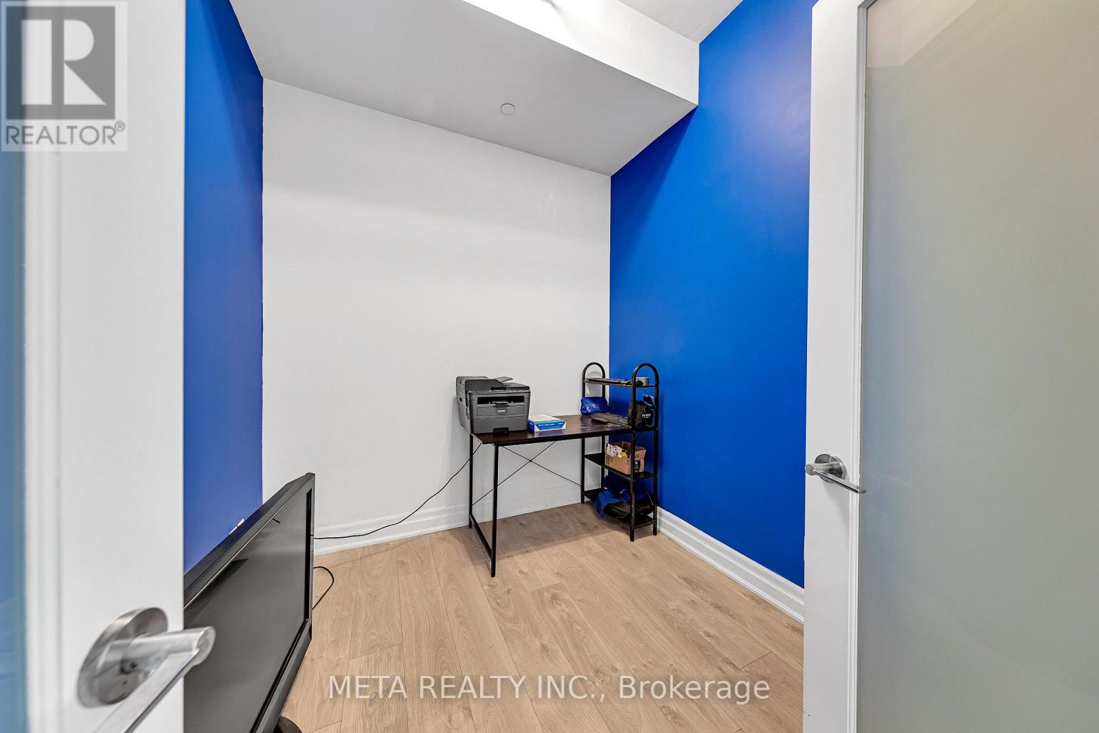 Photo 11 of 408 8 Rouge Valley Drive W, Markham ON