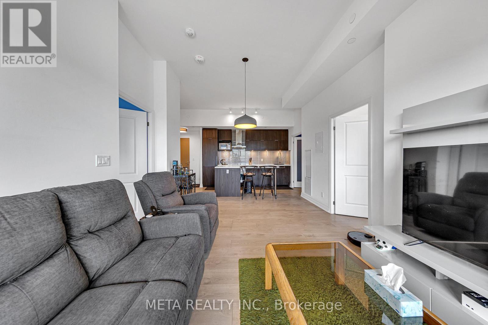 Photo 4 of 408 8 Rouge Valley Drive W, Markham ON