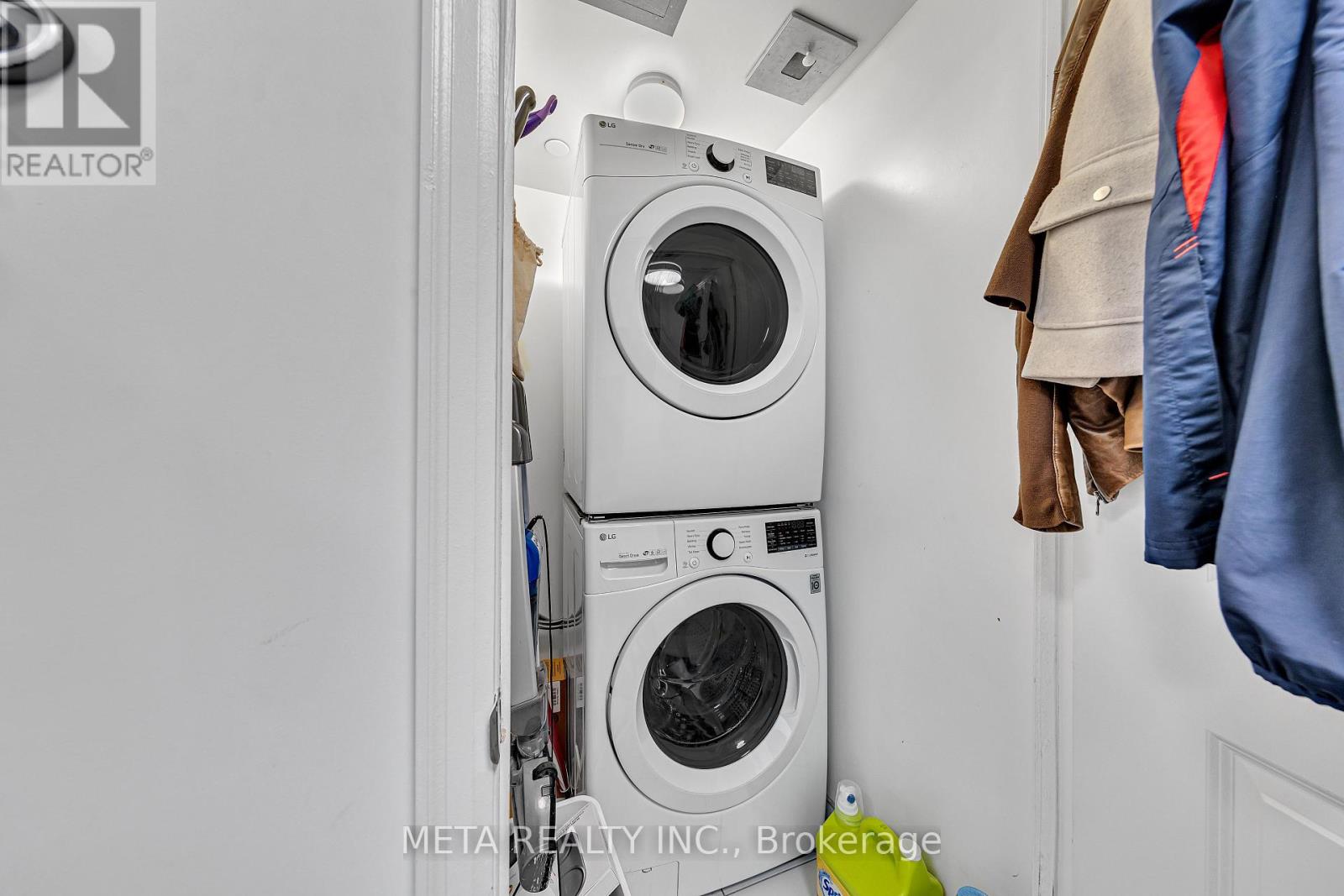 Photo 9 of 408 8 Rouge Valley Drive W, Markham ON
