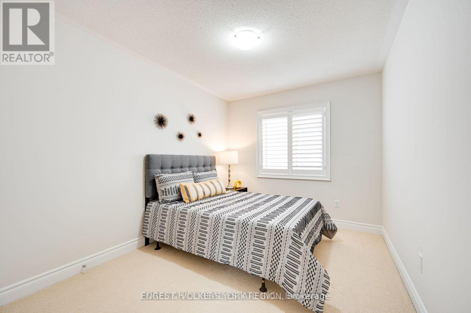 Photo 25 of 30 William Luck Avenue, East Gwillimbury ON