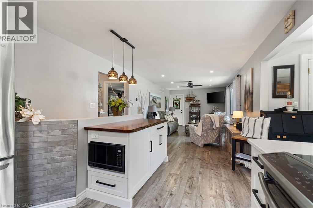 Photo 27 of 33 Graham Drive, Kawartha Lakes ON