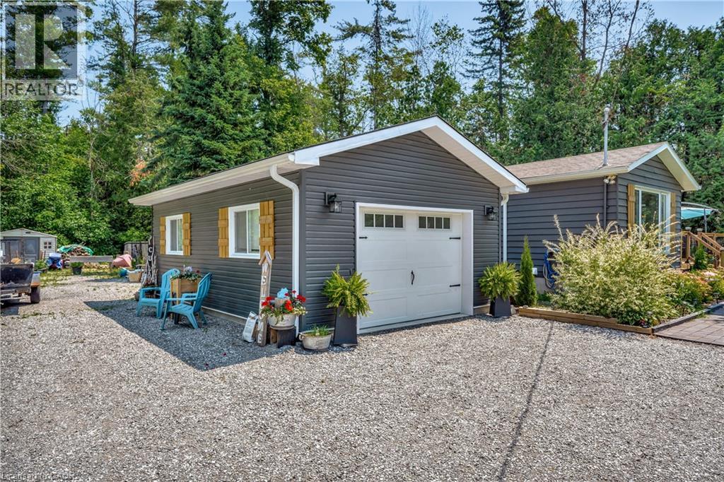 Photo 17 of 33 Graham Drive, Kawartha Lakes ON