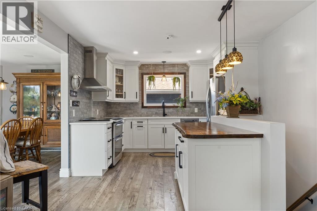Photo 8 of 33 Graham Drive, Kawartha Lakes ON