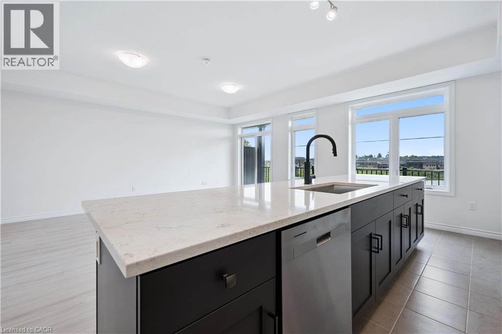 Photo 16 of 90 Lomond Lane, Kitchener ON
